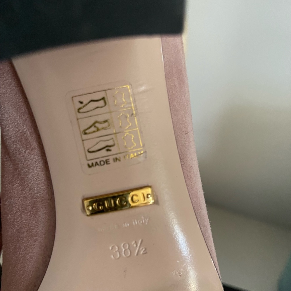 Gucci Crystal Pink Suede Pump - Picture 12 of 13